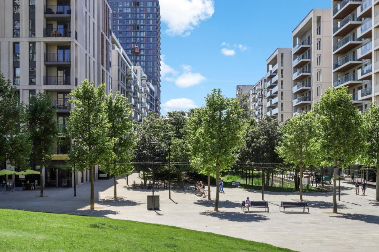Ellie N Conys 3 Bedroom With 2 Bathrooms, An Ensuite, Kitchen And Balcony In Stratford Westfield Appartamento *